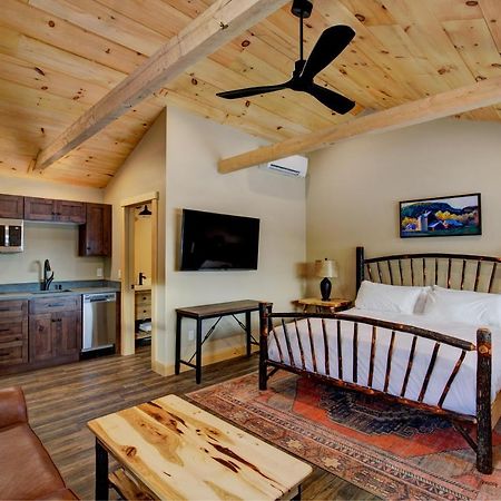 The Lodge By Sunapee Stays Luaran gambar